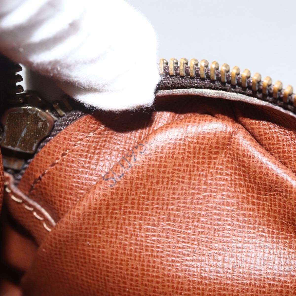 Louis Vuitton Pochette Marly Bandouliere Bag Monogram Canvas Brown Canvas Clutche & Pouche Bag