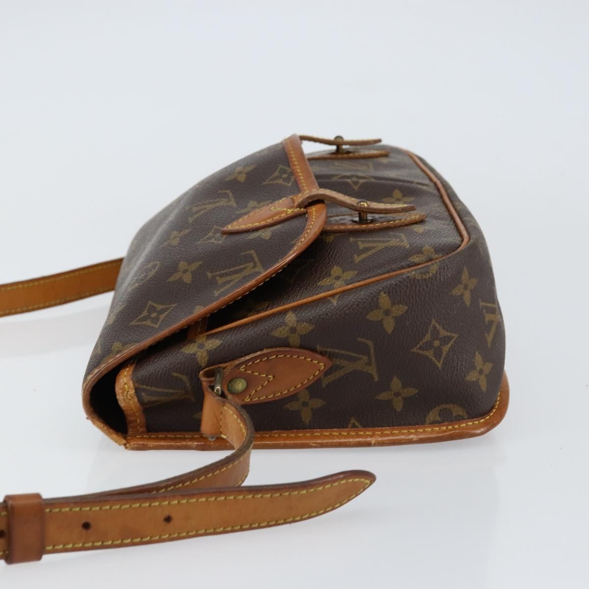 Louis Vuitton Sac Gibeciere Messenger Bag Monogram Canvas Brown Canvas Shoulder Bag