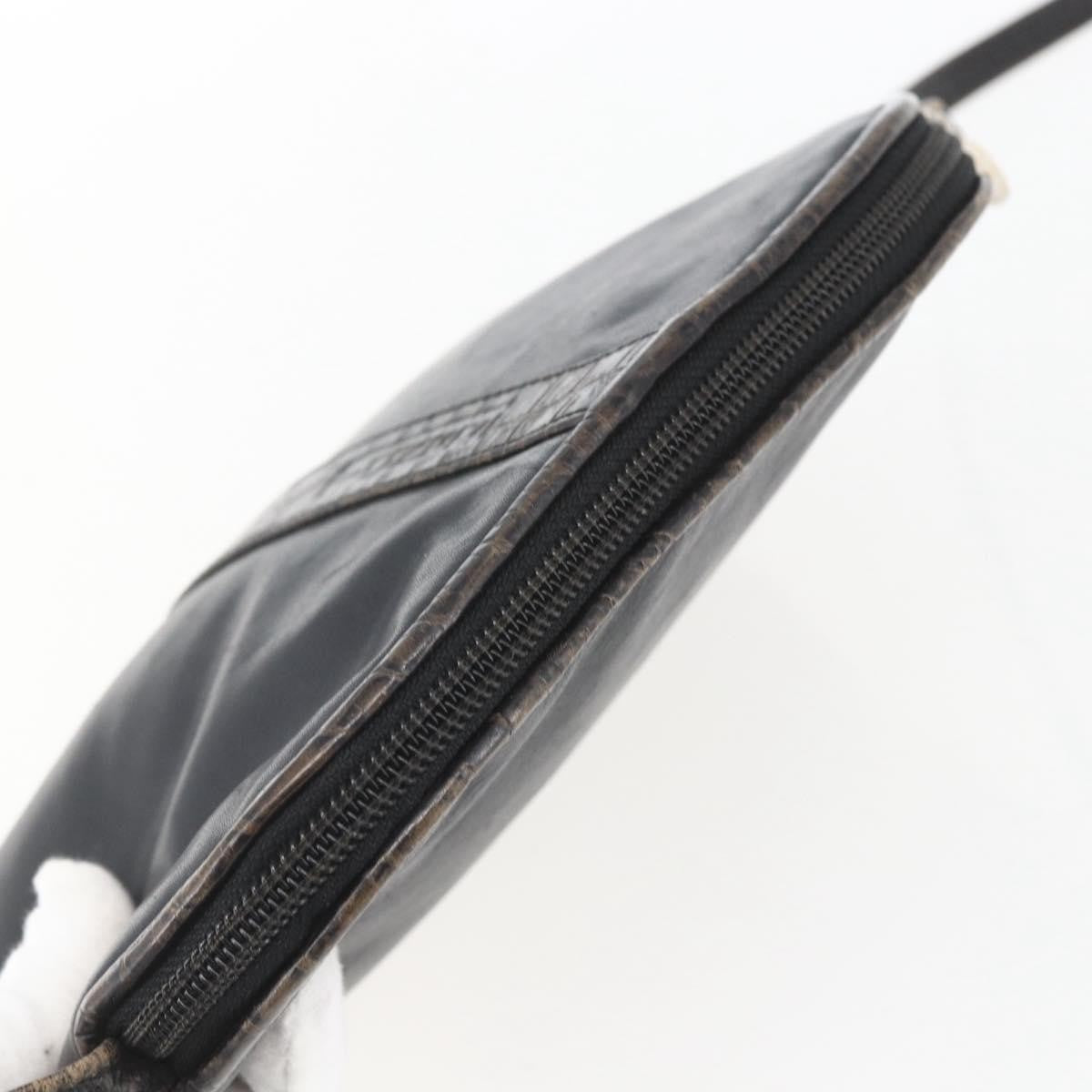 Fendi Vintage Shoulderbag Leather Black Leather Shoulder Bag Bag