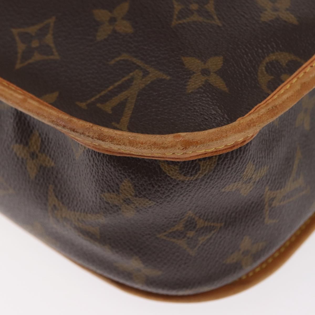 Louis Vuitton Bosphore Messenger Bag Monogram Canvas Brown Canvas Shoulder Bag