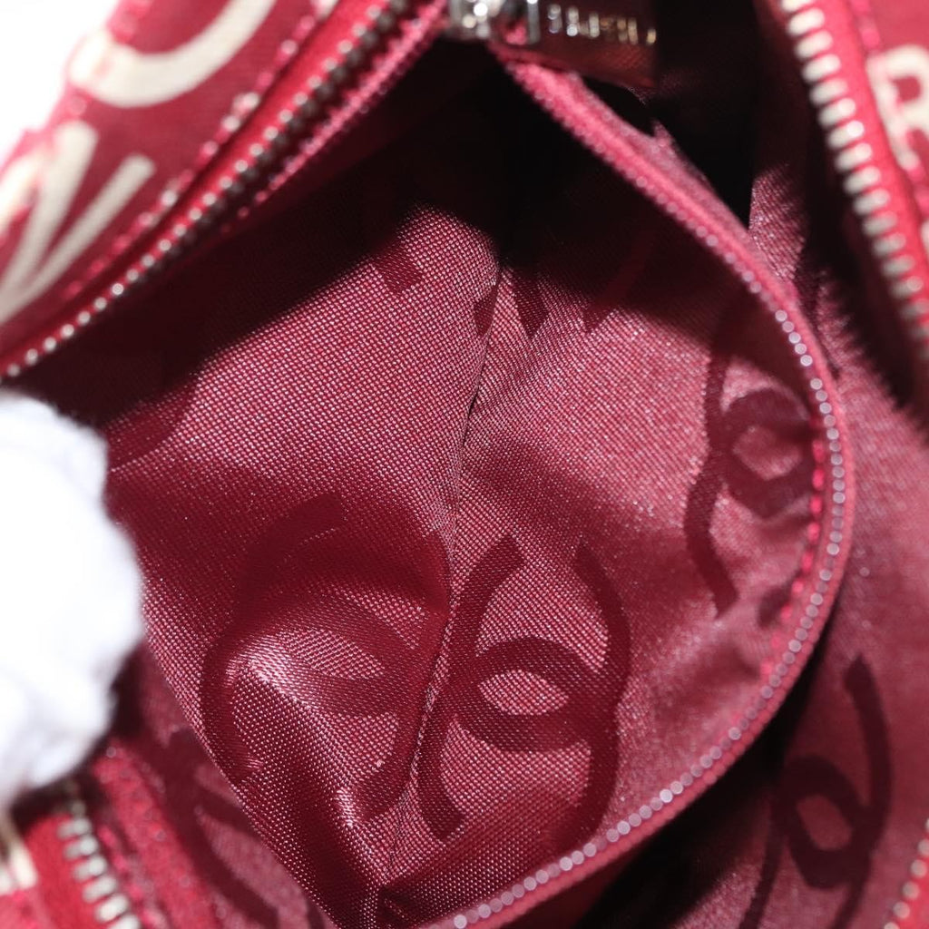 Chanel 31 Rue Cambon Clutch Canvas Red Canvas Clutche & Pouche Bag