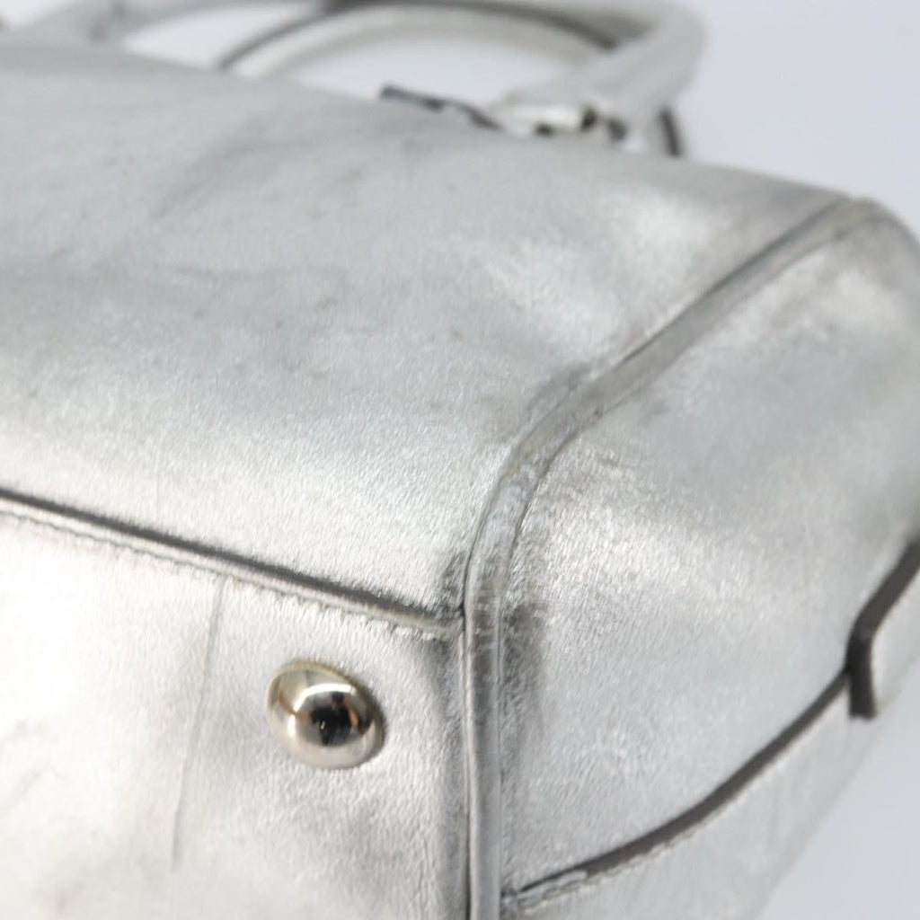 Saint Laurent Classic Duffle Bag Leather Silver Leather Handbag (Pre-Owned)