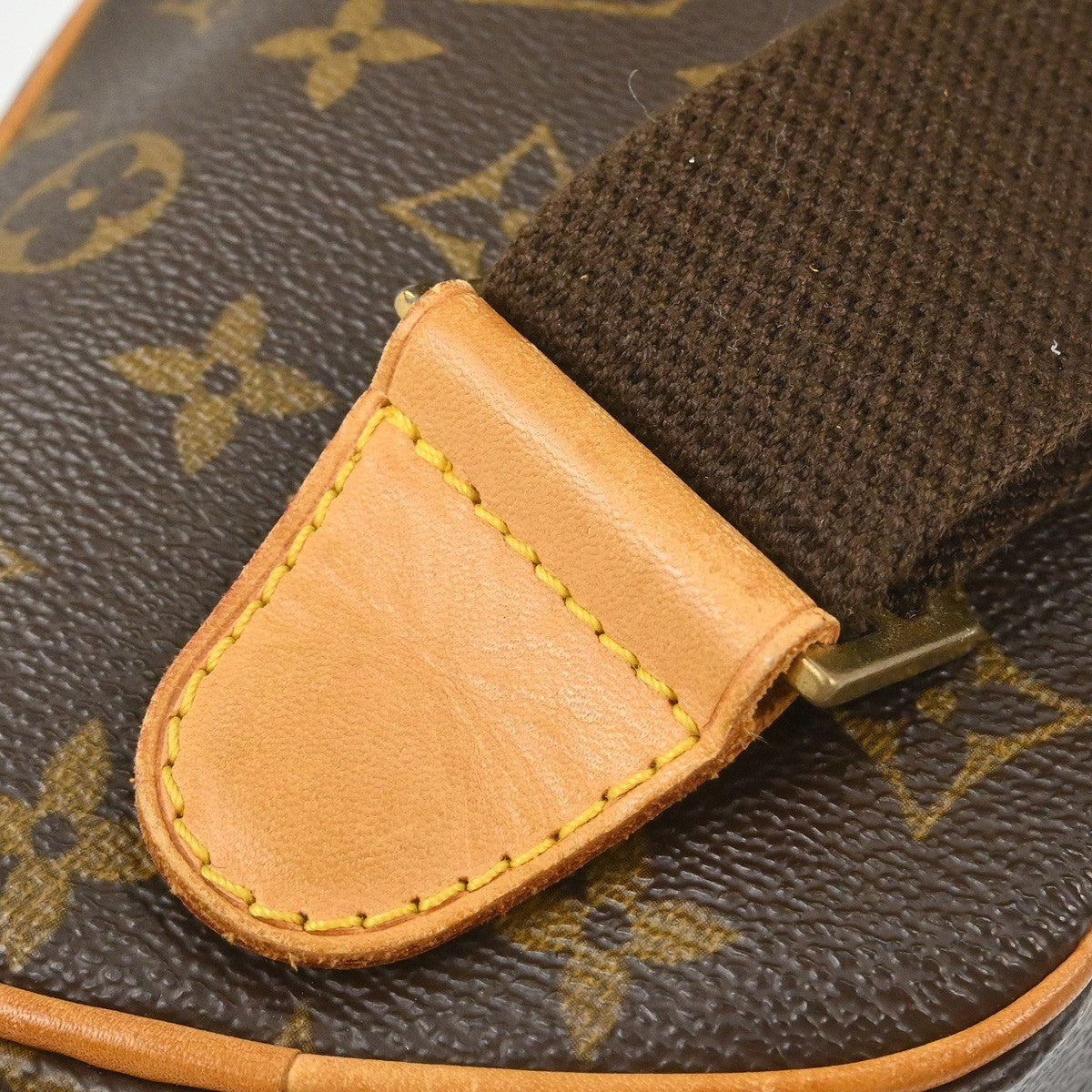 Louis Vuitton Pochette Gange Monogram Canvas Brown Canvas Clutche & Pouche Bag