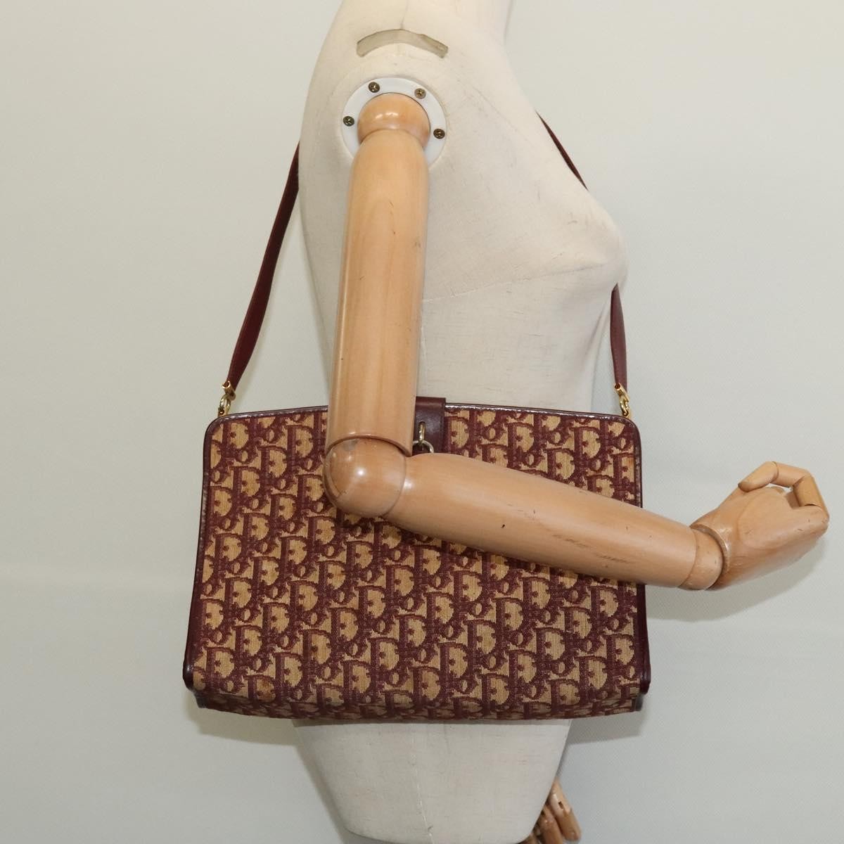 Christian Dior Trotter Shoulder Bag Canvas Red Canvas Shoulder Bag Bag (Pre-Owned)