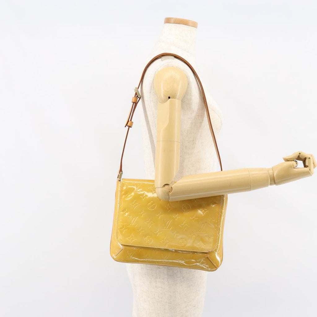 Louis Vuitton Thompson Street Handbag Monogram Vernis Beige Patent_Leather Shoulder Bag