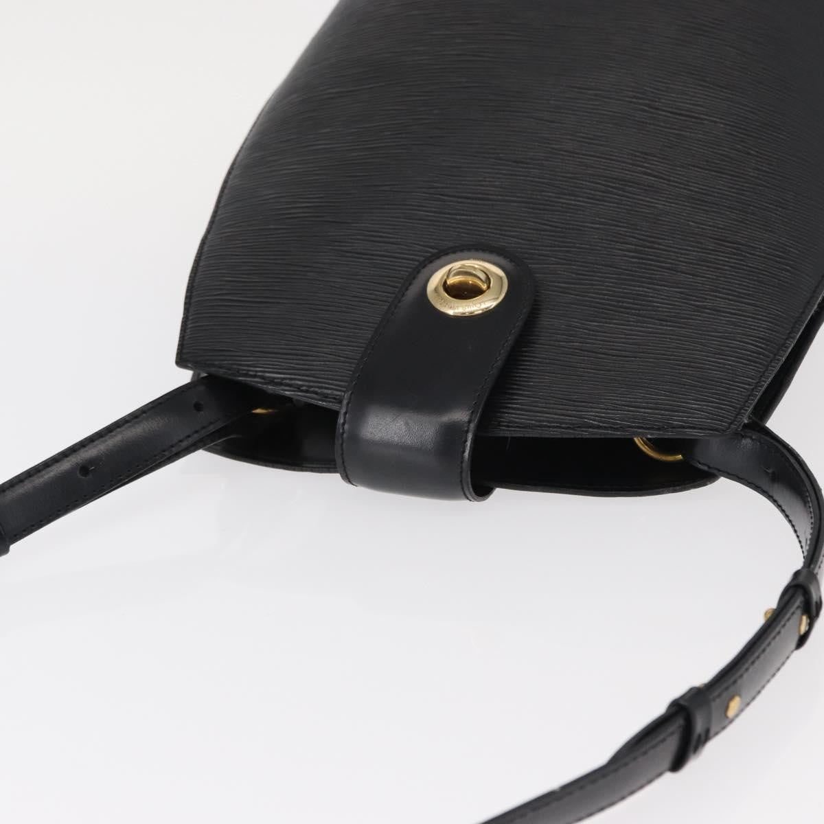 Louis Vuitton Cluny Shoulder Bag Epi Leather Black Leather Shoulder Bag