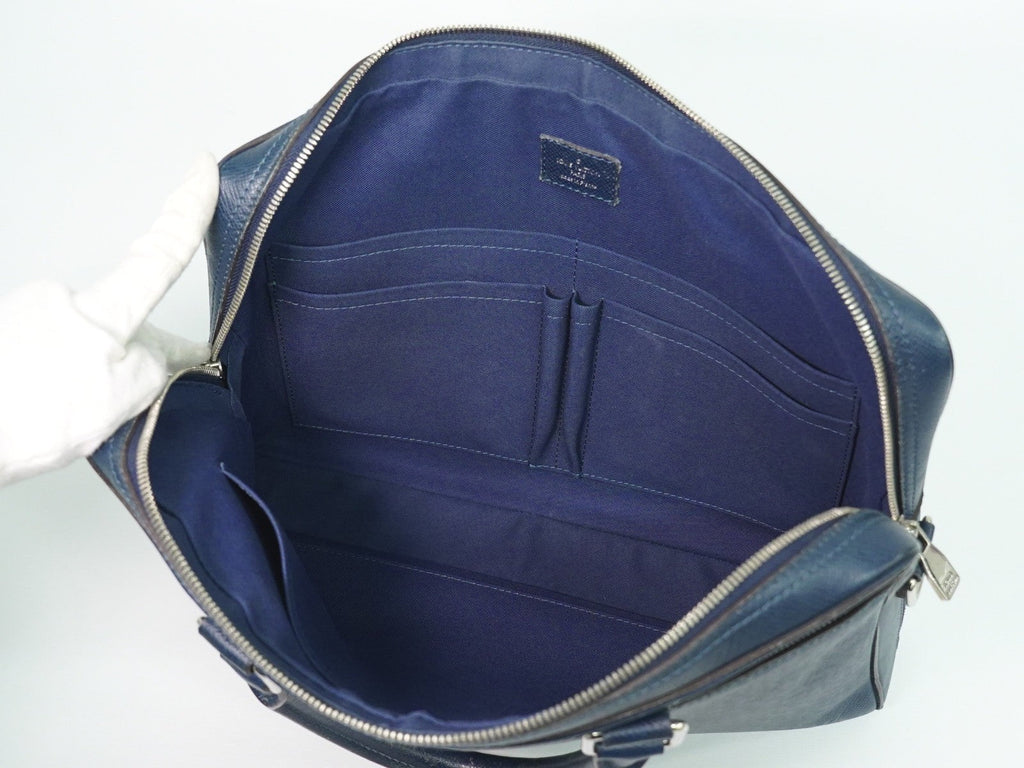 Louis Vuitton Porte-Documents Business Bag Taiga Leather Navy Leather Briefcase Bag