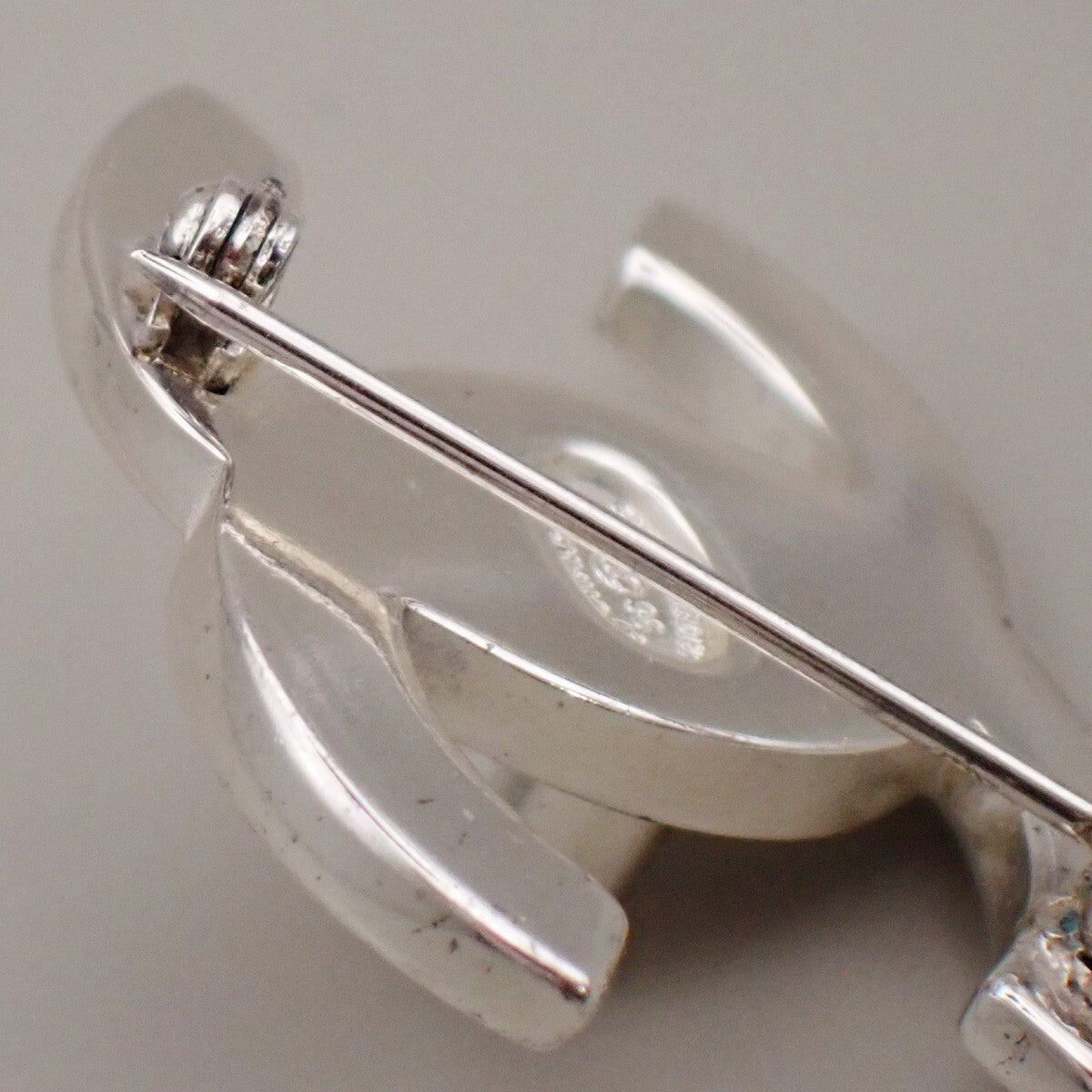 Chanel Vintage Cc Turnlock Brooch Metal Silver Silver_Plated Brooch Jewelry