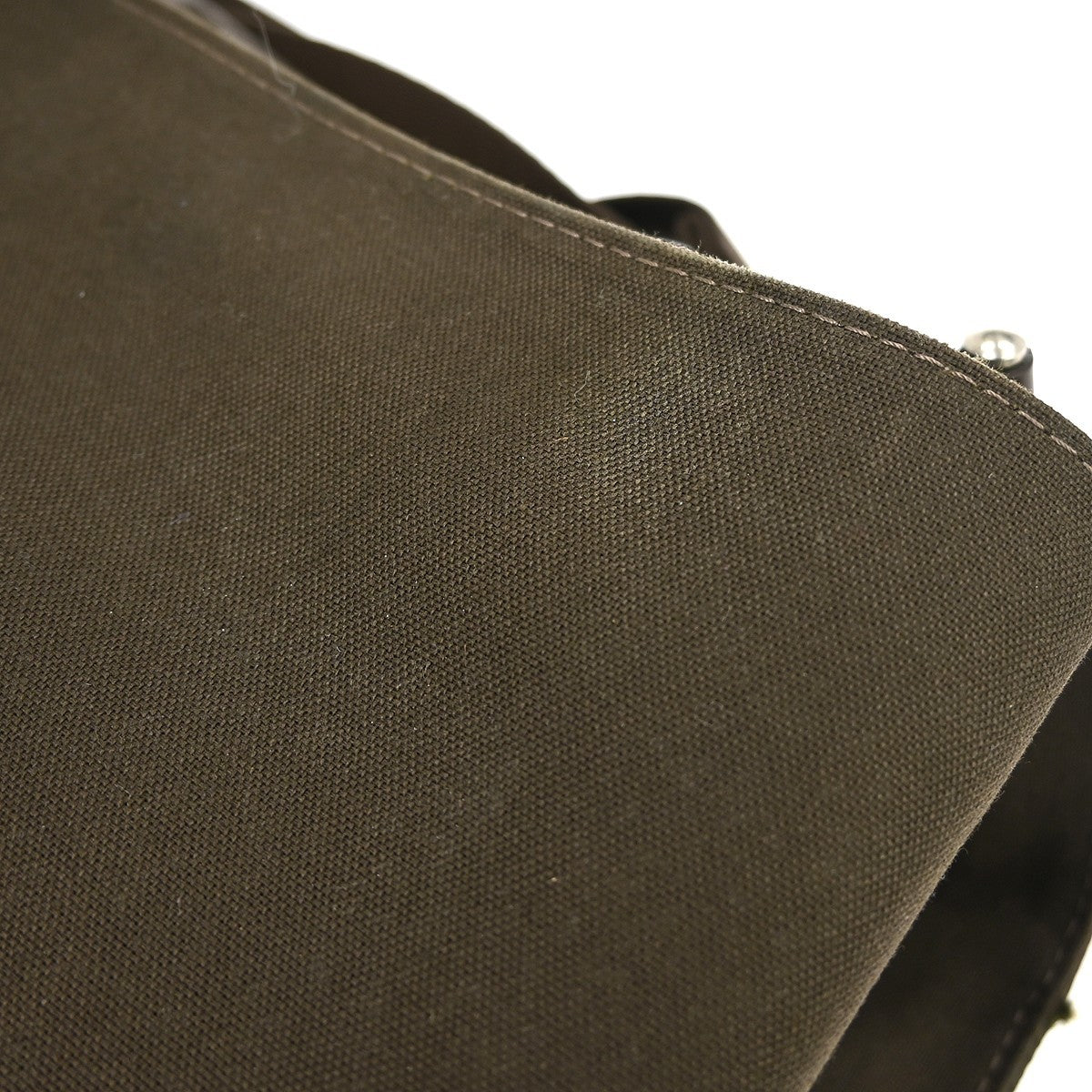 Louis Vuitton Viktor Messenger Bag Taiga Leather Brown Leather Shoulder Bag