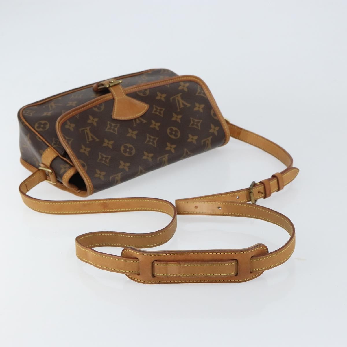 Louis Vuitton Sologne Handbag Monogram Canvas Brown Canvas Shoulder Bag