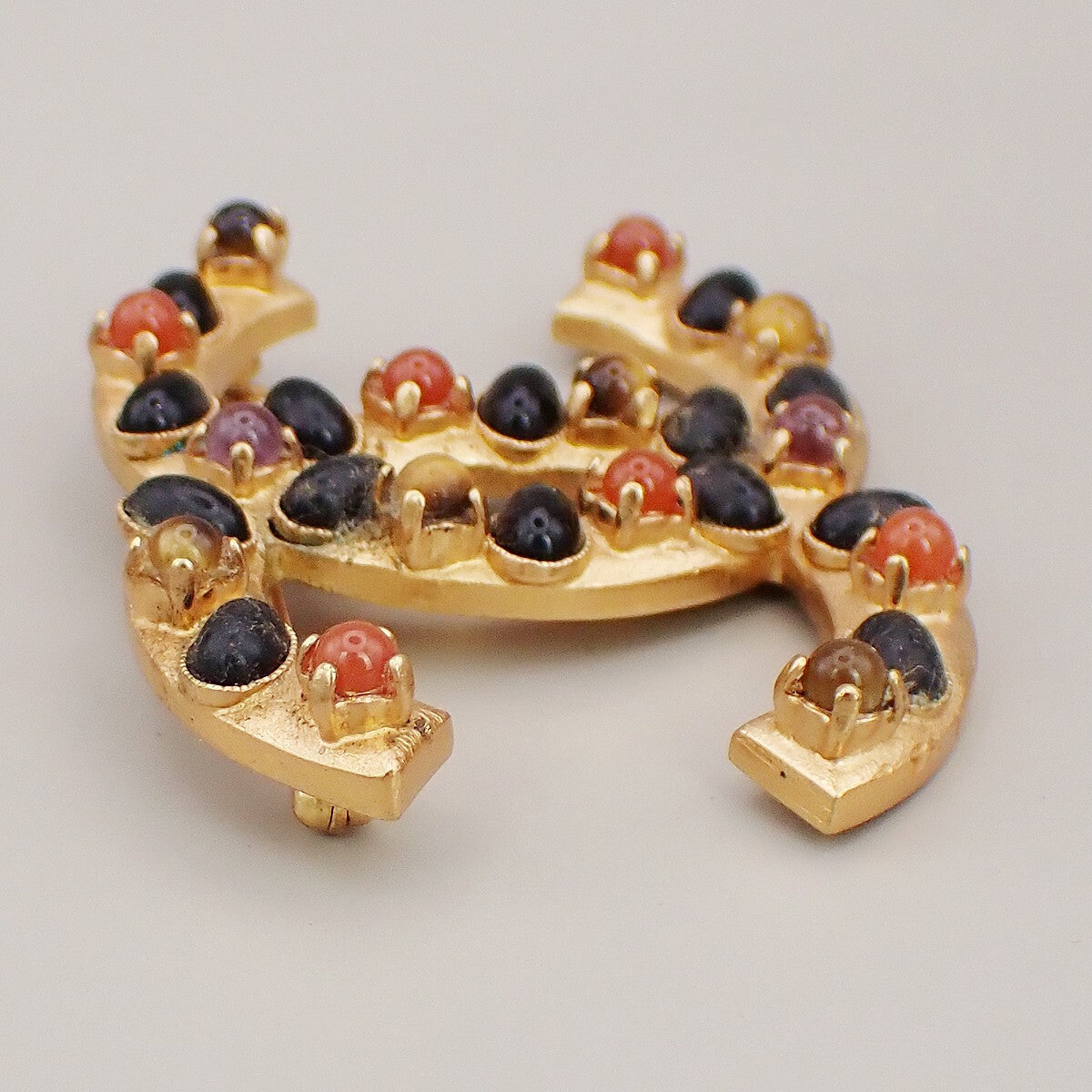 Chanel Cc Logo Brooch Crystal Embellished Metal Gold Gold_Plated Brooch Jewelry
