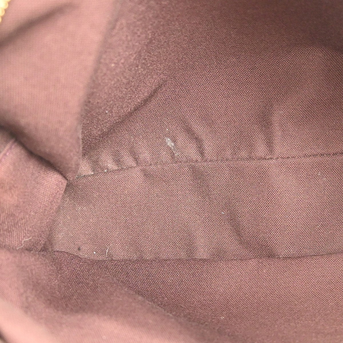 Louis Vuitton Reporter Bag Taiga Leather Purple Leather Shoulder Bag