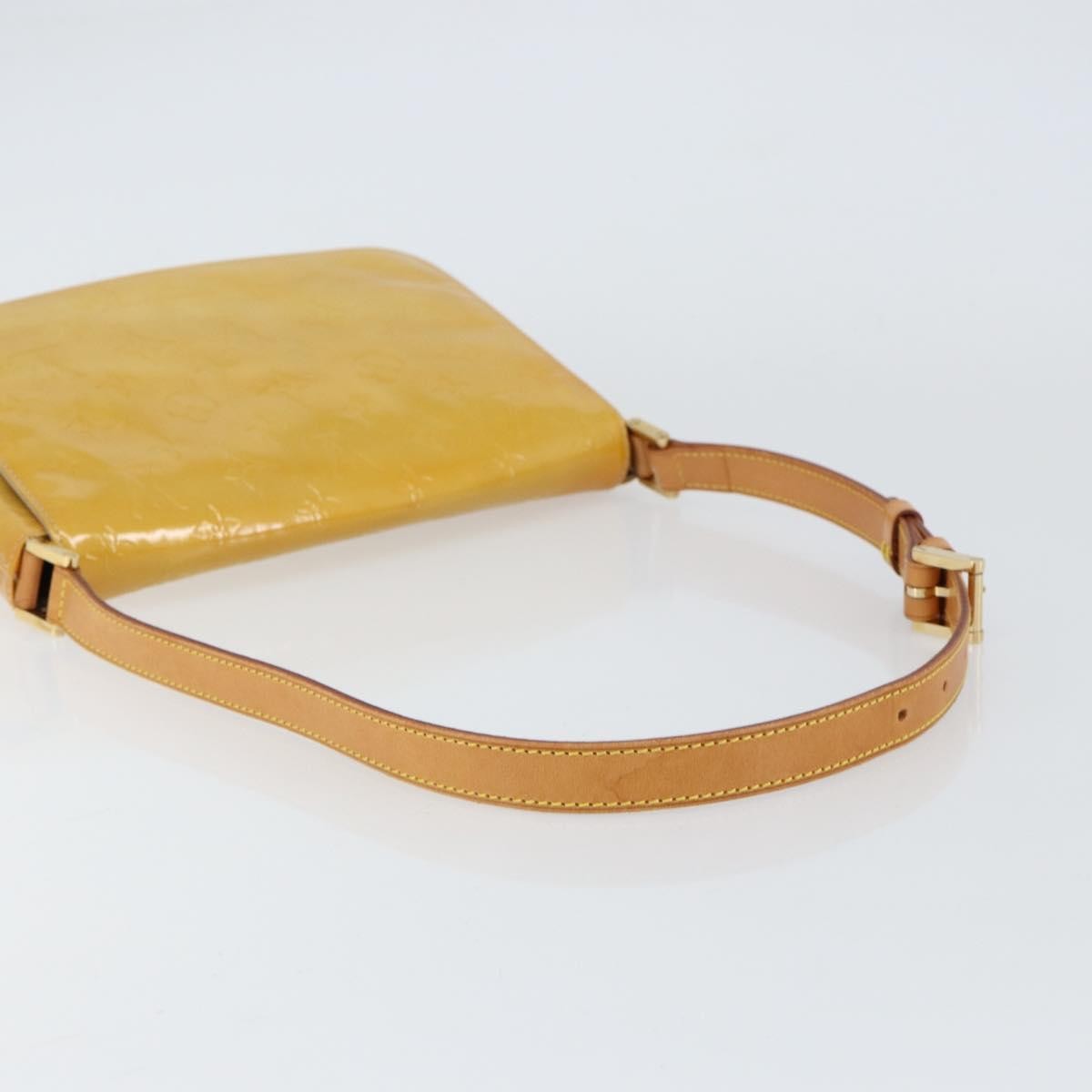 Louis Vuitton Thompson Street Handbag Monogram Vernis Beige Patent_Leather Shoulder Bag