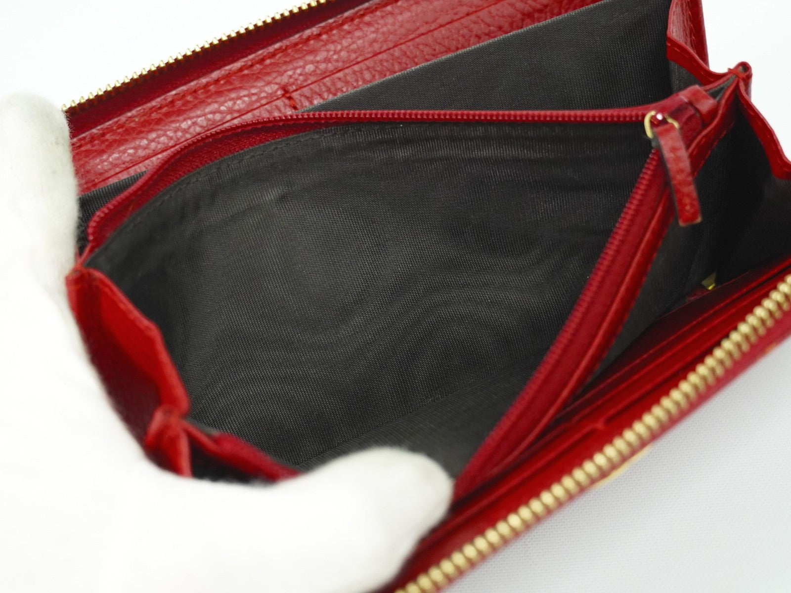 Gucci Gg Marmont Zip Around Wallet Leather Red Leather Wallets Accessory (Pre-Owned)
