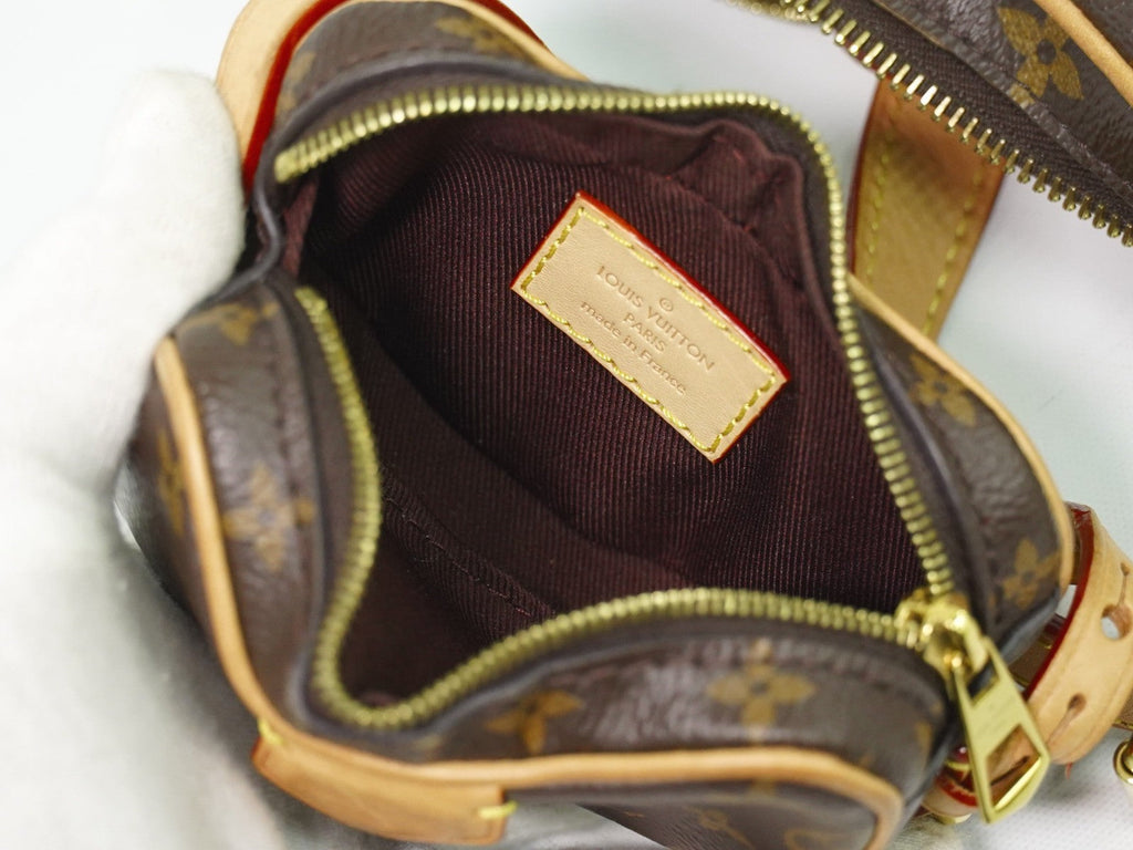 Louis Vuitton Croissant Handbag Monogram Canvas Brown Canvas Shoulder Bag