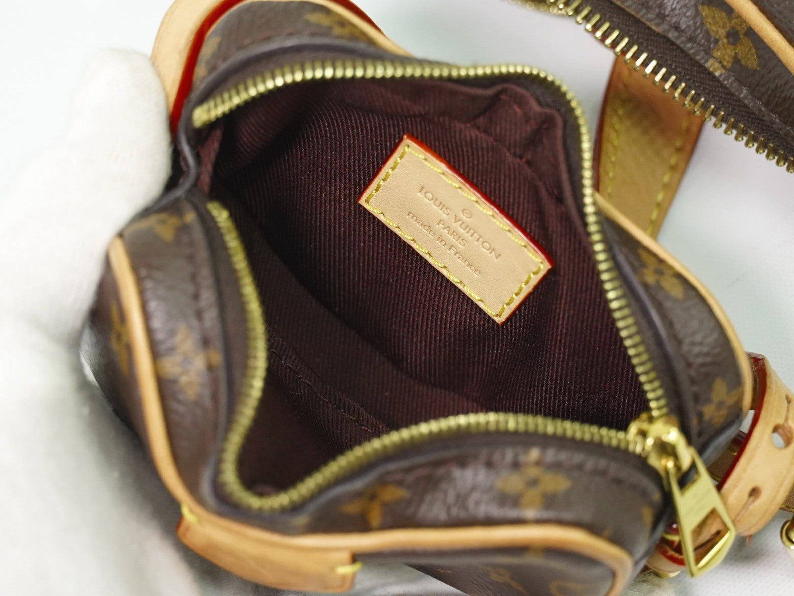 Louis Vuitton Croissant Handbag Monogram Canvas Brown Canvas Shoulder Bag