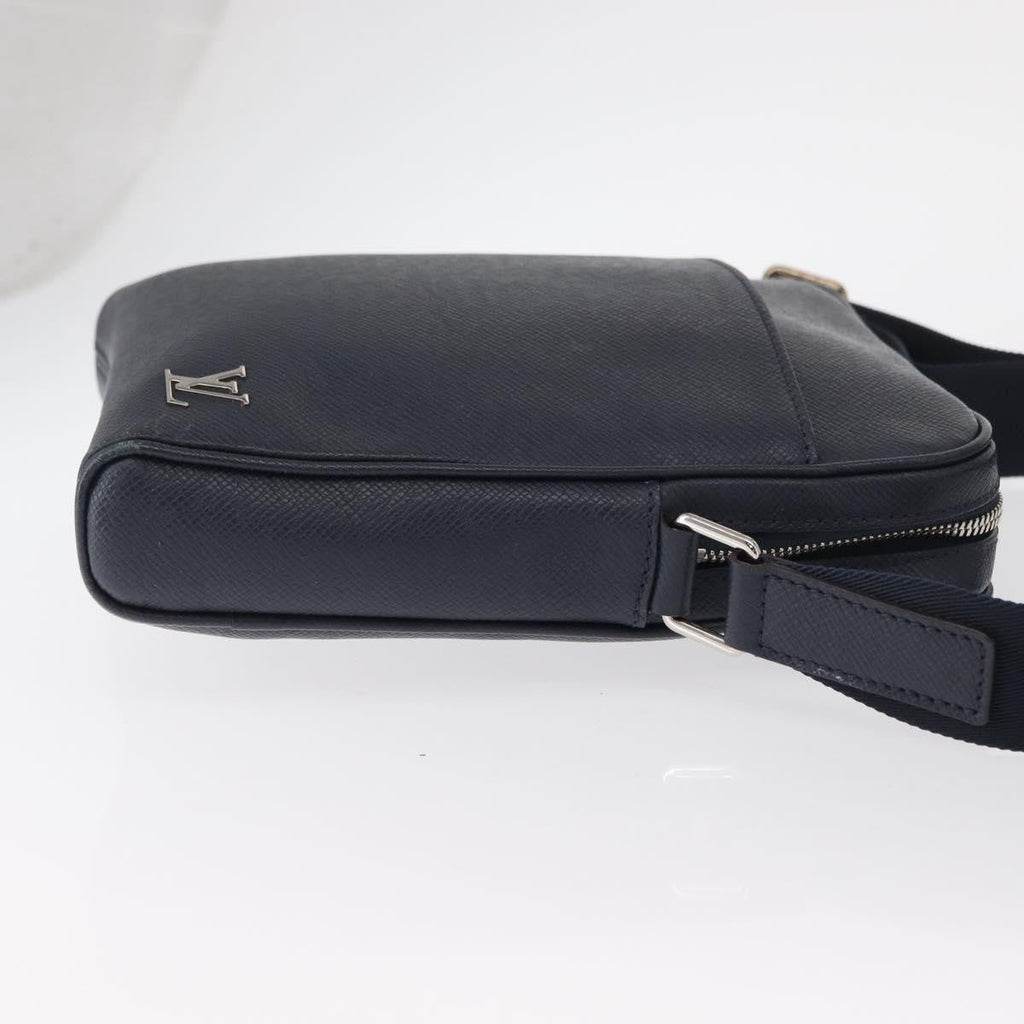 Louis Vuitton Alex Messenger Bag Taiga Leather Navy Leather Shoulder Bag