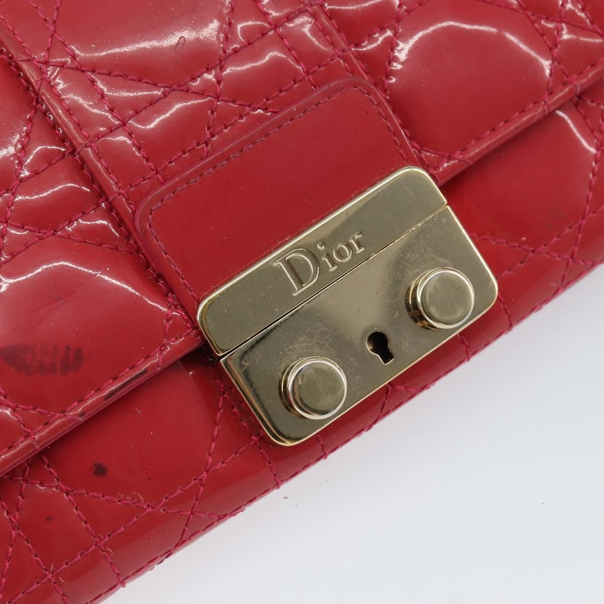 Christian Dior New Lock Pouch Cannage Quilt Patent Pink Patent_Leather Clutche & Pouche Bag (Pre-Owned)