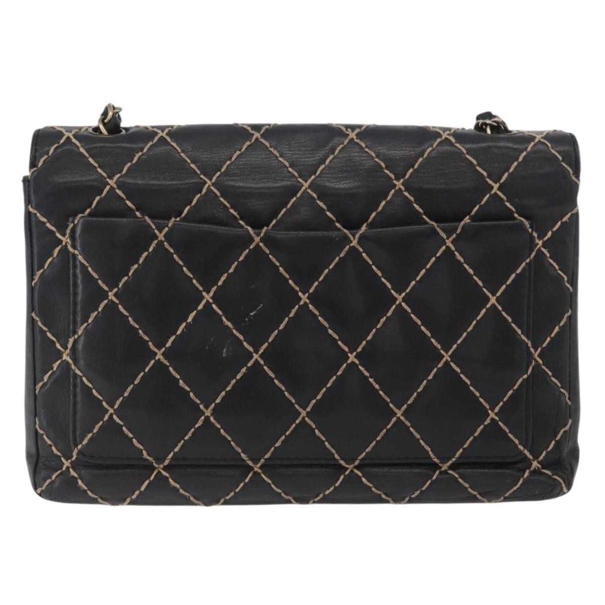 Chanel Chanel Matelassé Cuir Noir Black Leather Black Leather Handbag