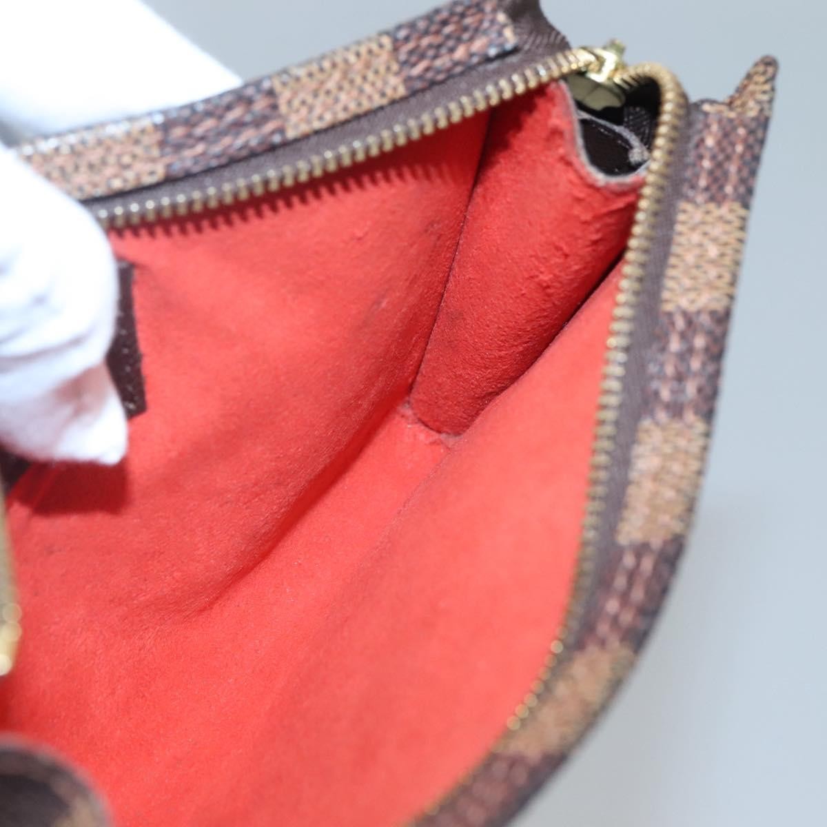 Louis Vuitton Marais Bucket Zip Pouch Damier Brown Canvas Clutche & Pouche Bag