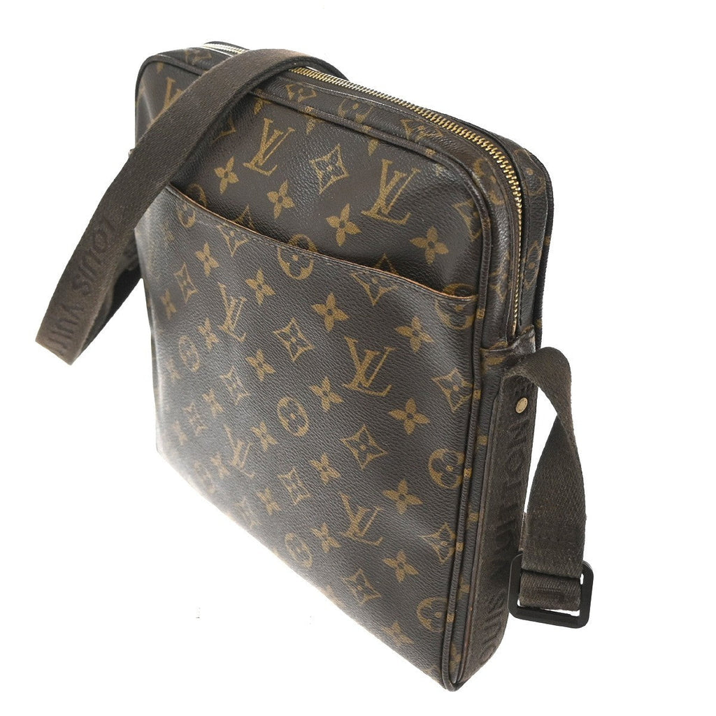 Louis Vuitton Trotteur Beaubourg Handbag Monogram Canvas Brown Canvas Shoulder Bag