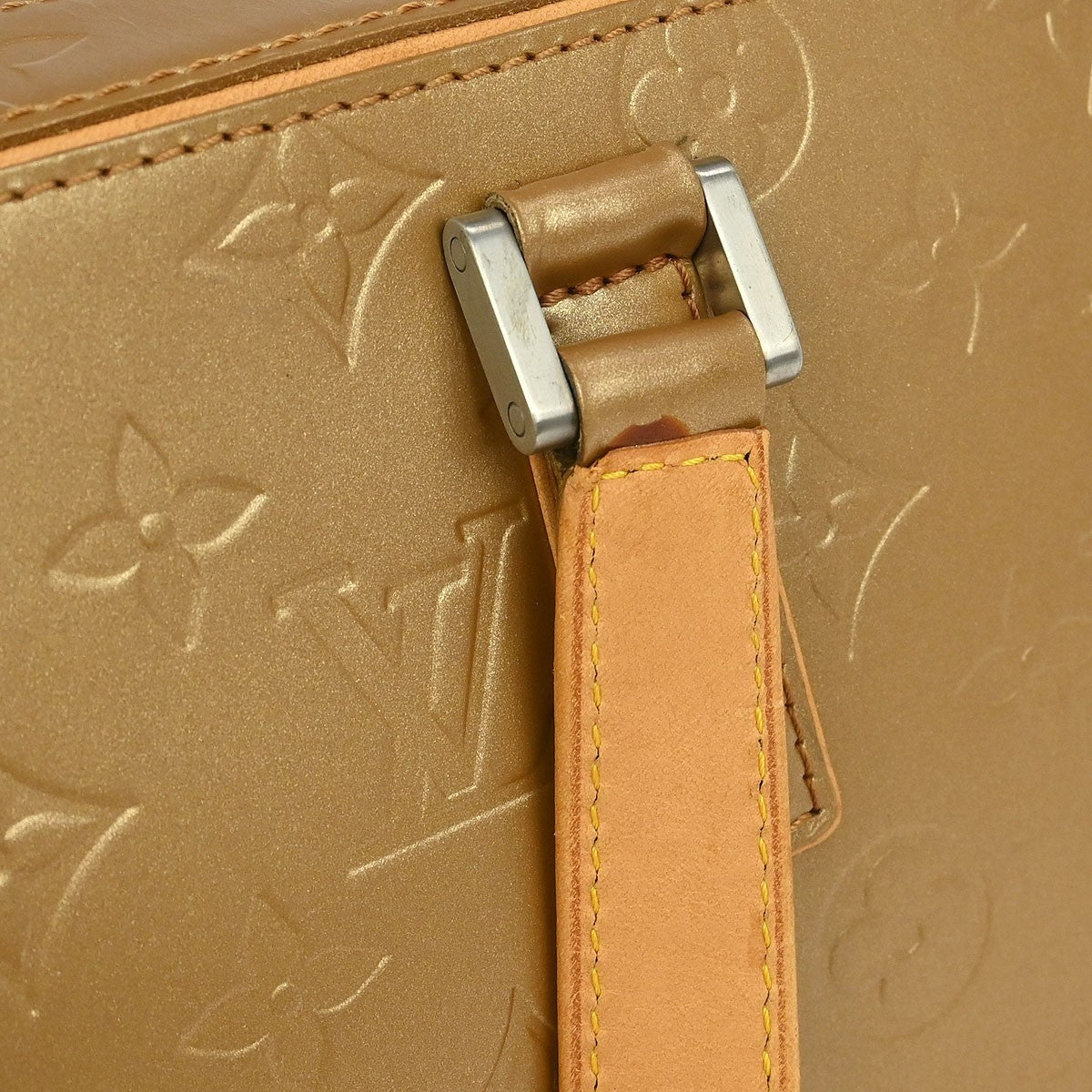 Louis Vuitton Mat Shelton Handbag Monogram Vernis Beige Leather Handbag
