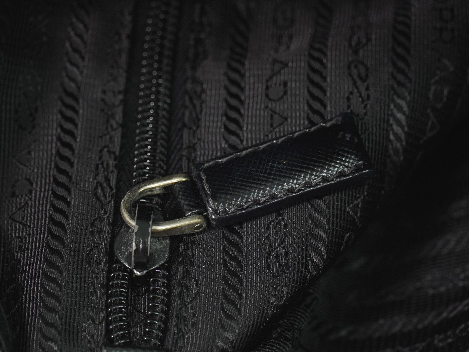 Prada Flat Messenger Bag Tessuto Black Nylon Shoulder Bag Bag