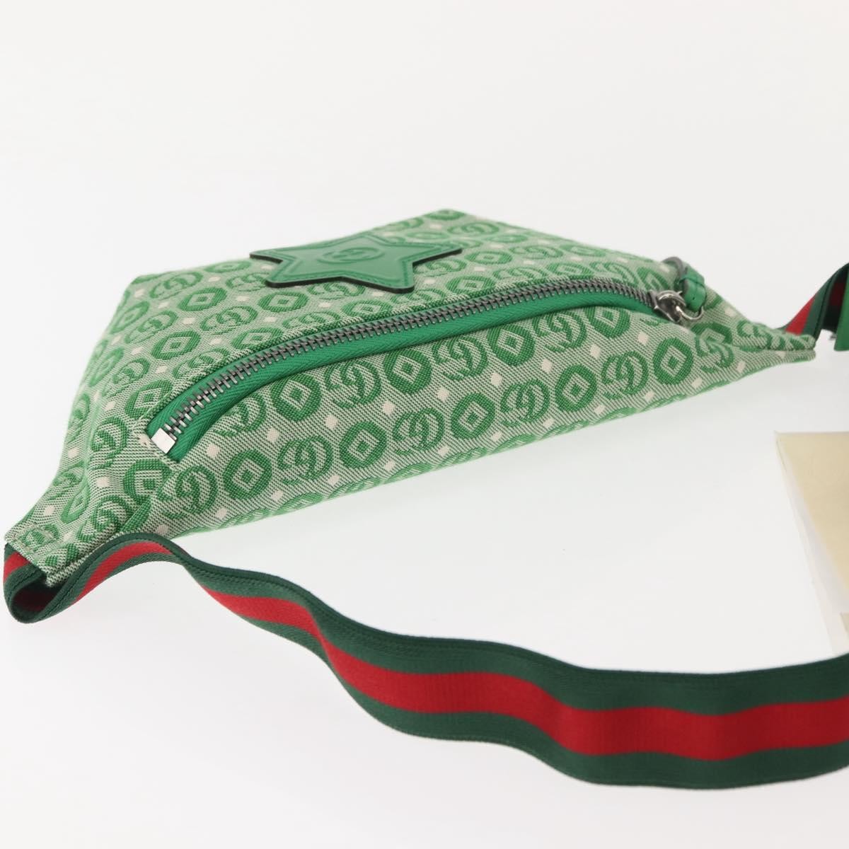 Gucci Waist Pouch Belt Bag Gg Canvas Green Canvas Clutche & Pouche Bag (Pre-Owned)