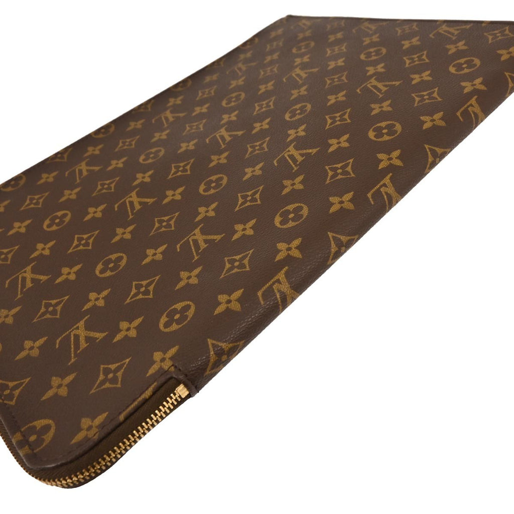 Louis Vuitton Etui Voyage Pouch Monogram Canvas Brown Canvas Clutche & Pouche Bag