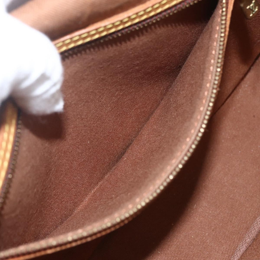 Louis Vuitton Sac Gibeciere Messenger Bag Monogram Canvas Brown Canvas Shoulder Bag