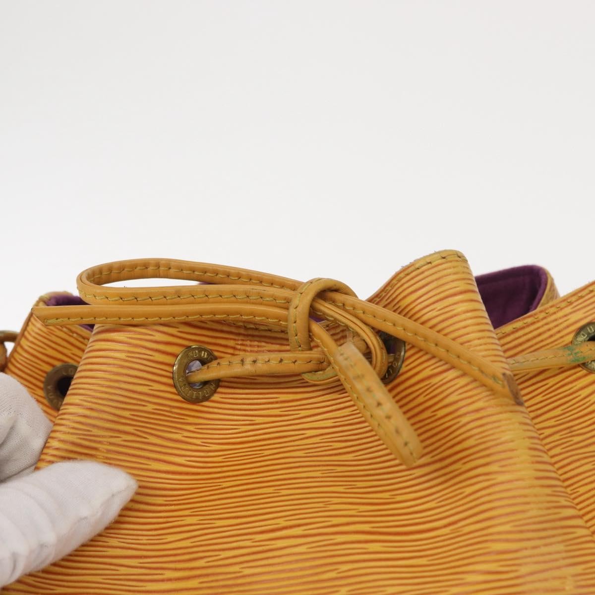 Louis Vuitton Petit Noe Handbag Epi Leather Yellow Leather Shoulder Bag