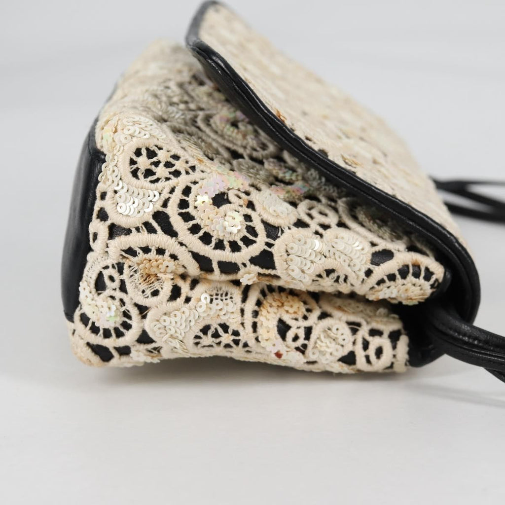 Chanel Floral Cc Flap Bag Leather White Leather Shoulder Bag Bag