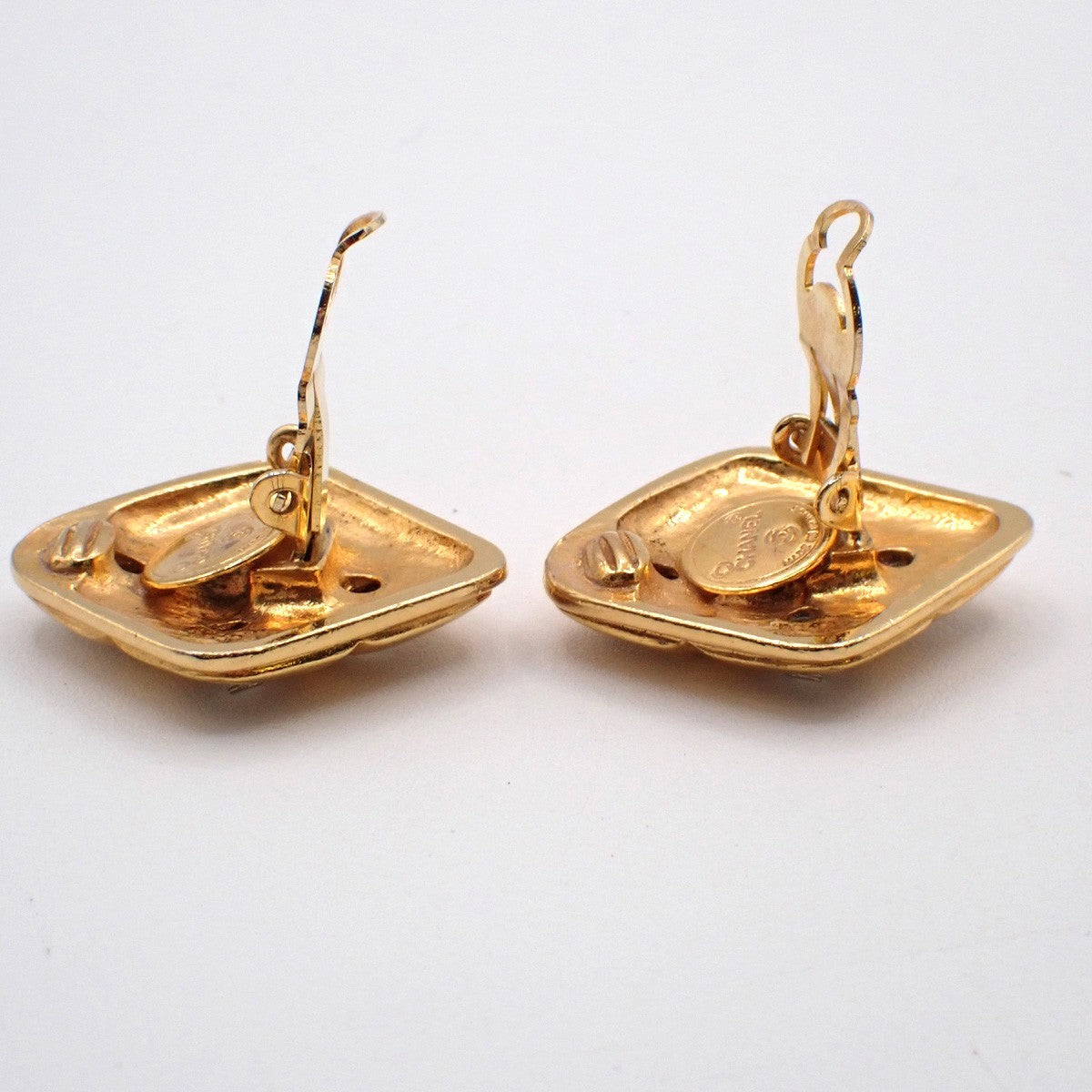 Chanel Vintage Cc Diamond Shape Clips-On Earrings Gold-Plated Gold Gold_Plated Earrings Jewelry