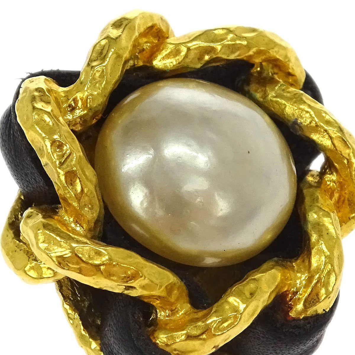Chanel Vintage Round Clip-On Earrings Metal With Faux Pearl Gold Gold_Plated Earrings Jewelry