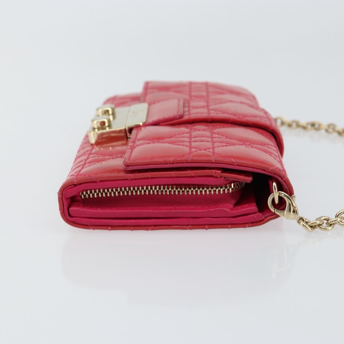 Christian Dior New Lock Pouch Cannage Quilt Patent Pink Patent_Leather Clutche & Pouche Bag (Pre-Owned)