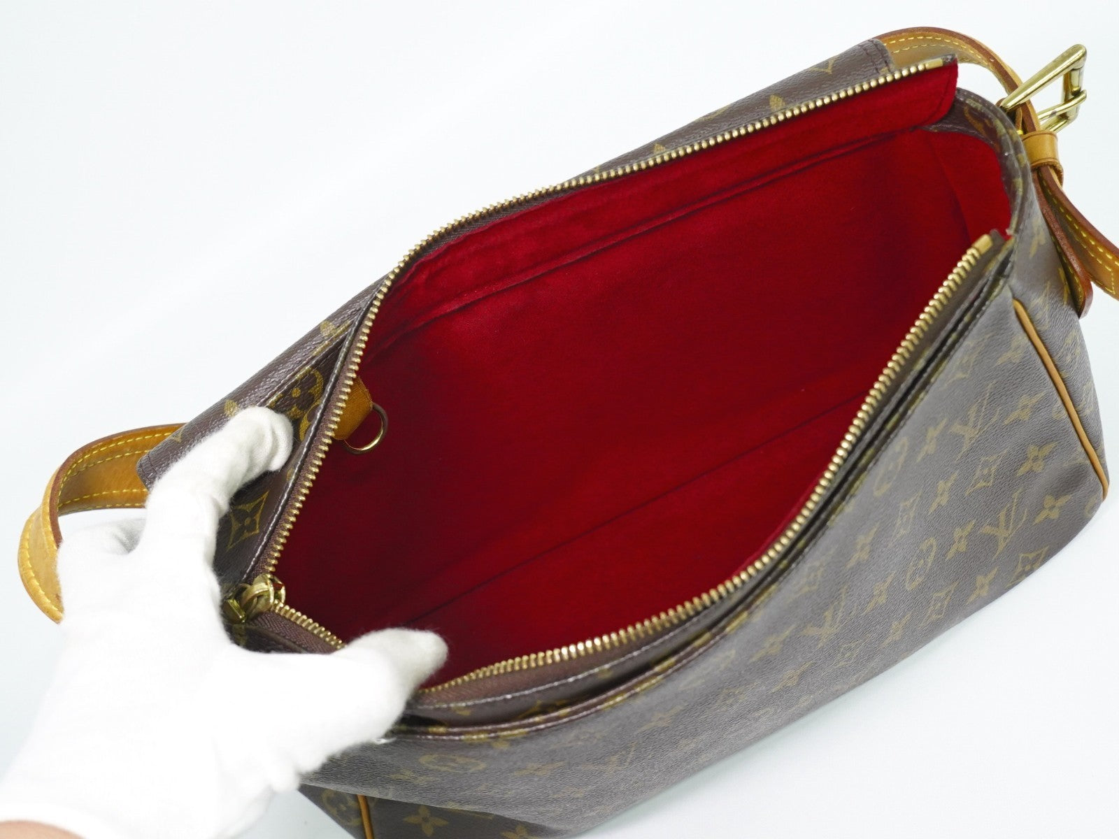 Louis Vuitton Viva Cite Handbag Monogram Canvas Brown Canvas Shoulder Bag