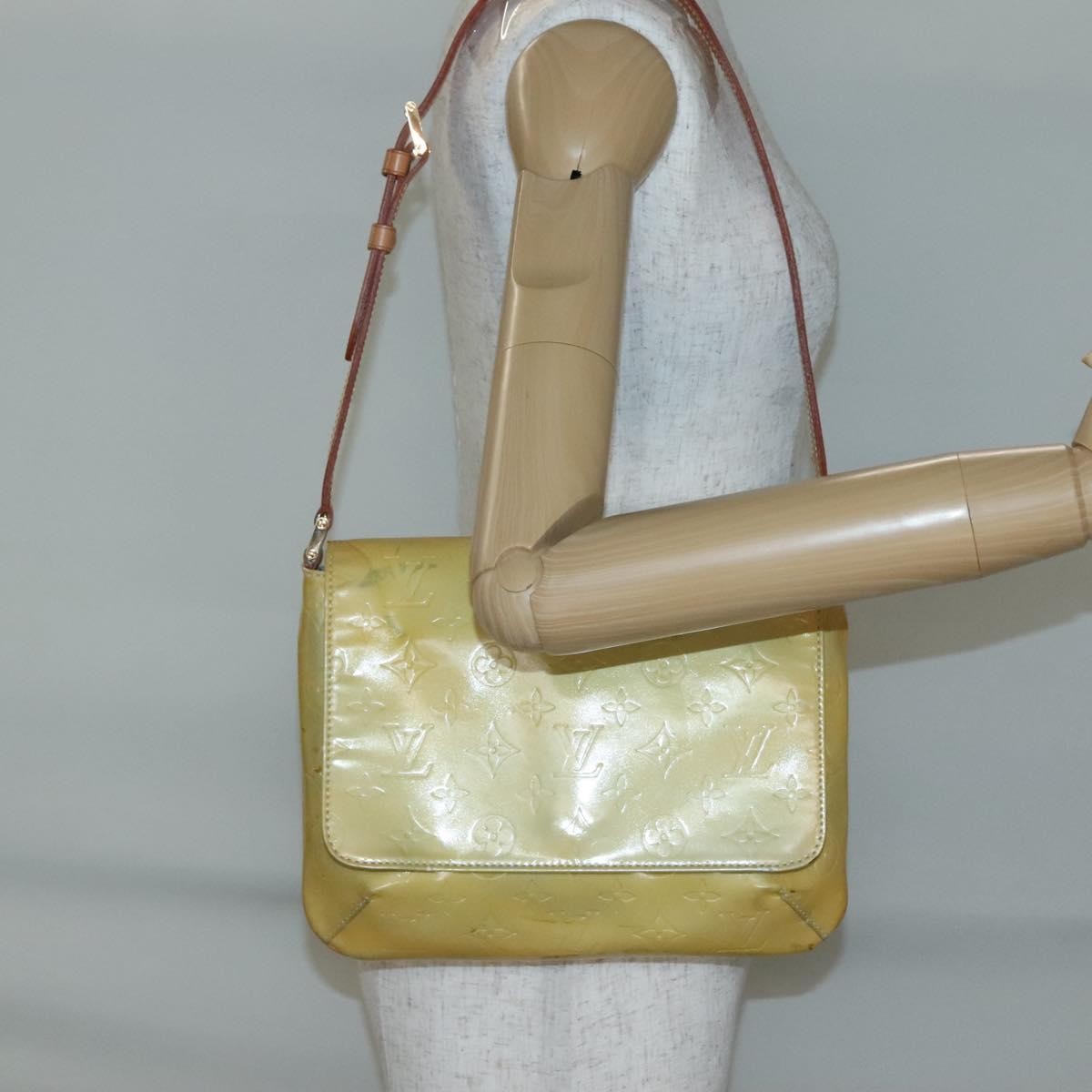 Louis Vuitton Thompson Street Handbag Monogram Vernis Beige Patent_Leather Shoulder Bag
