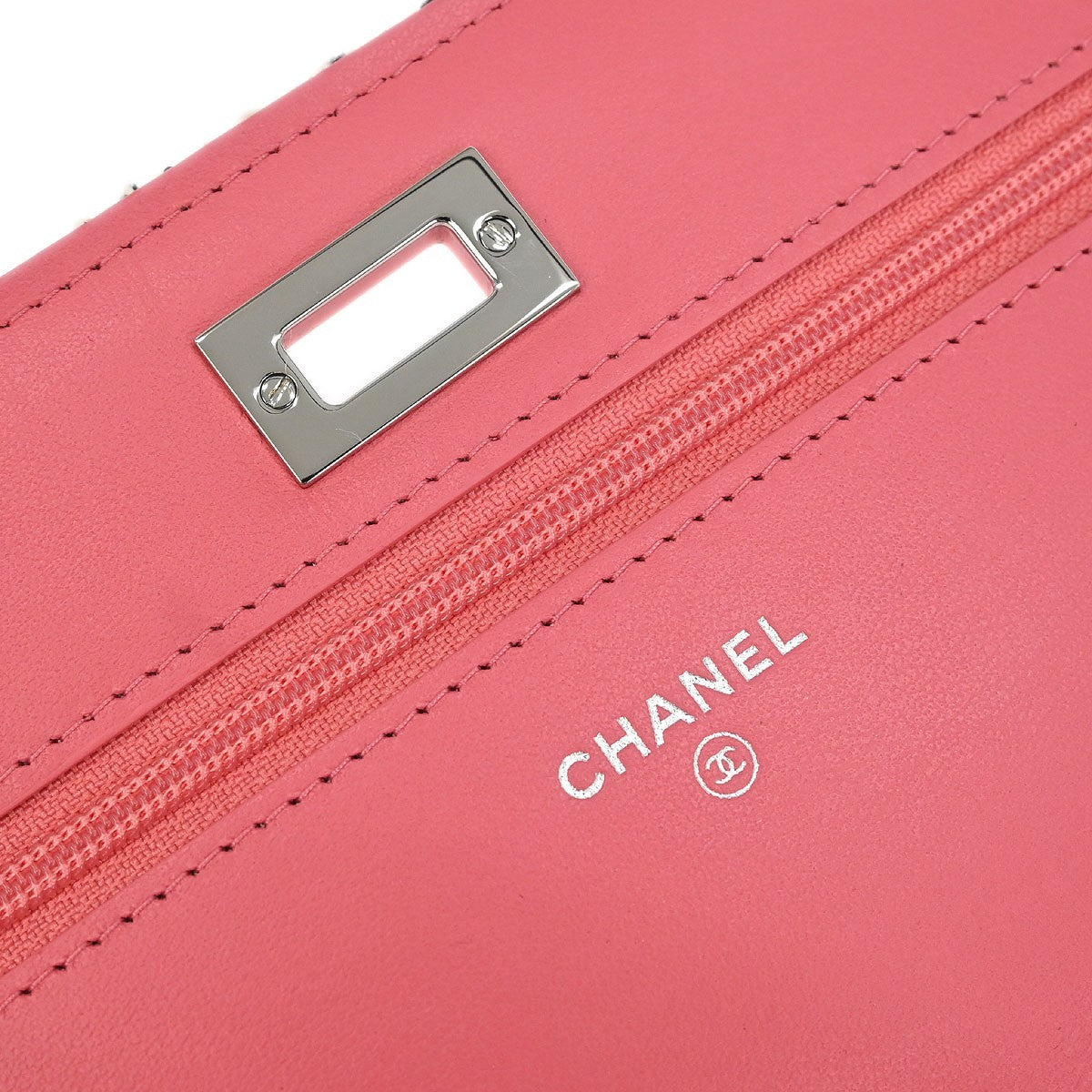 Chanel Reissue 2.55 Flap Bag Quilted Tweed With Resin Detail Pink Tweed Clutche & Pouche Bag