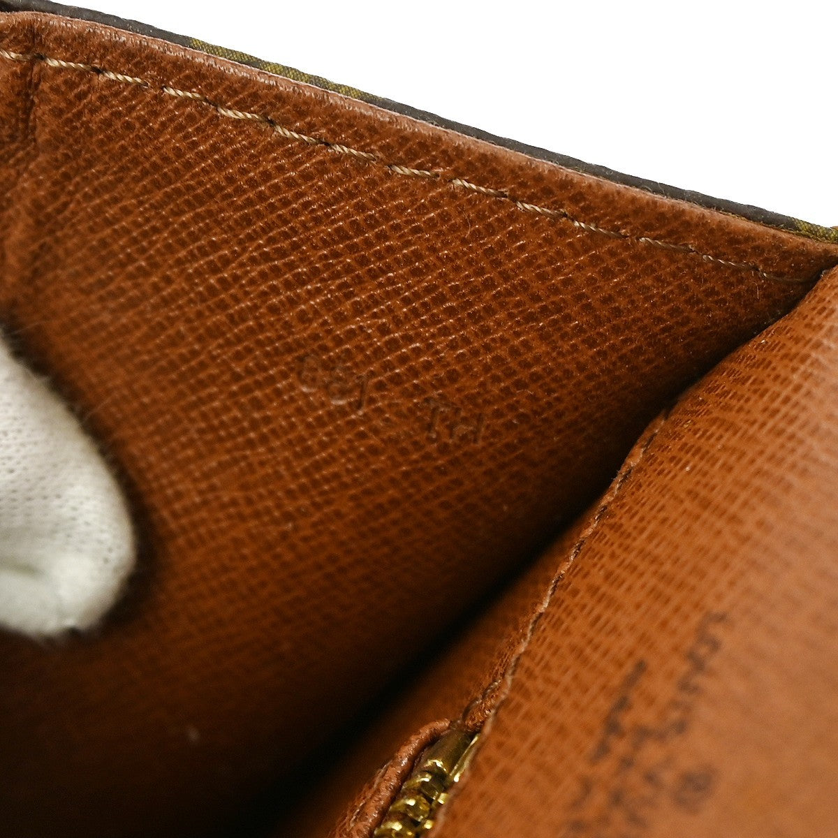 Louis Vuitton Dame Pochette Monogram Canvas Brown Canvas Clutche & Pouche Bag