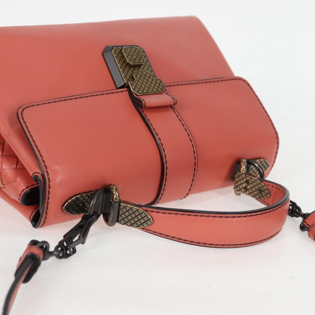 Bottega Veneta Piazza Top Handle Bag Leather With Intrecciato Detail Pink Leather Handbag
