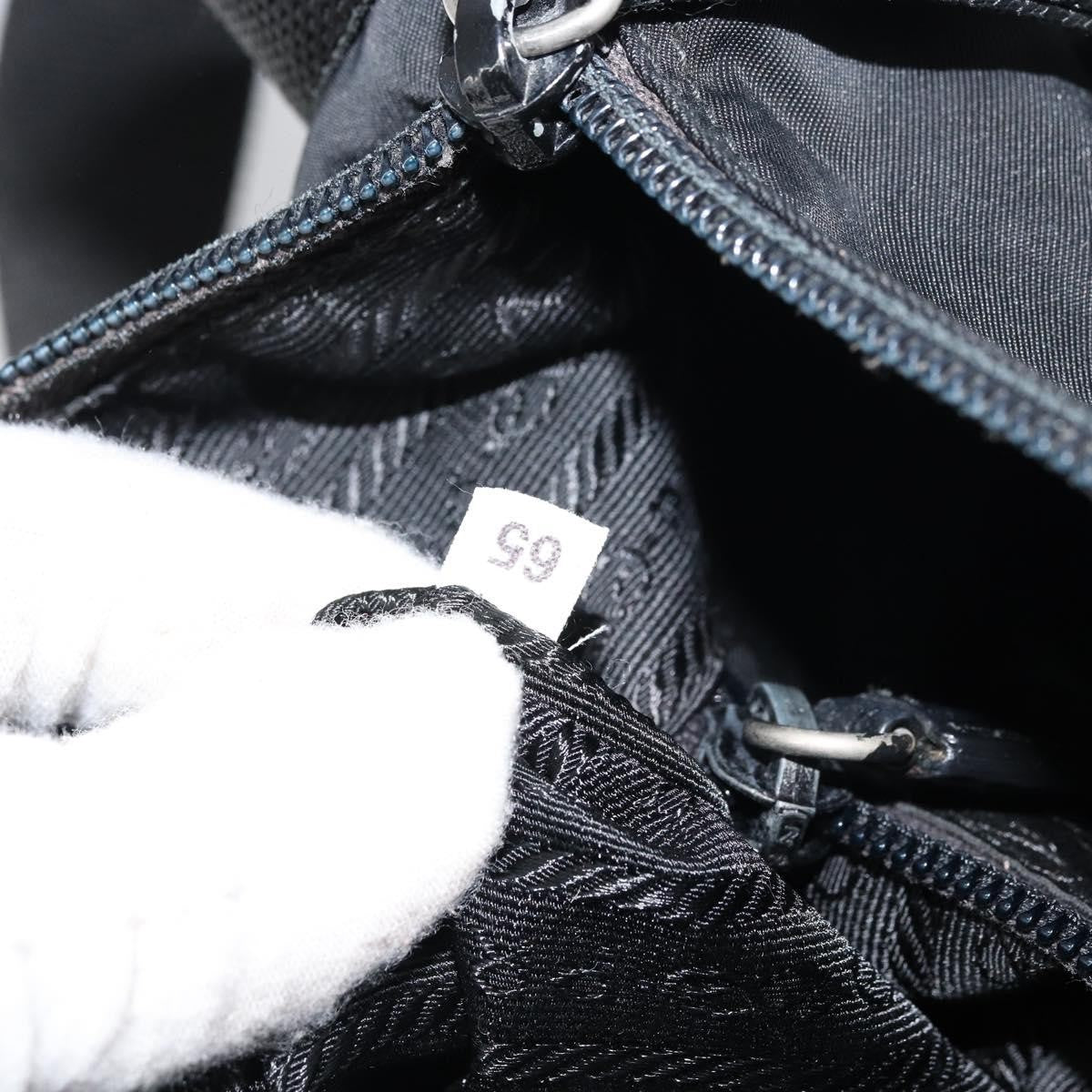 Prada Front Zip Messenger Bag Tessuto Black Nylon Shoulder Bag Bag