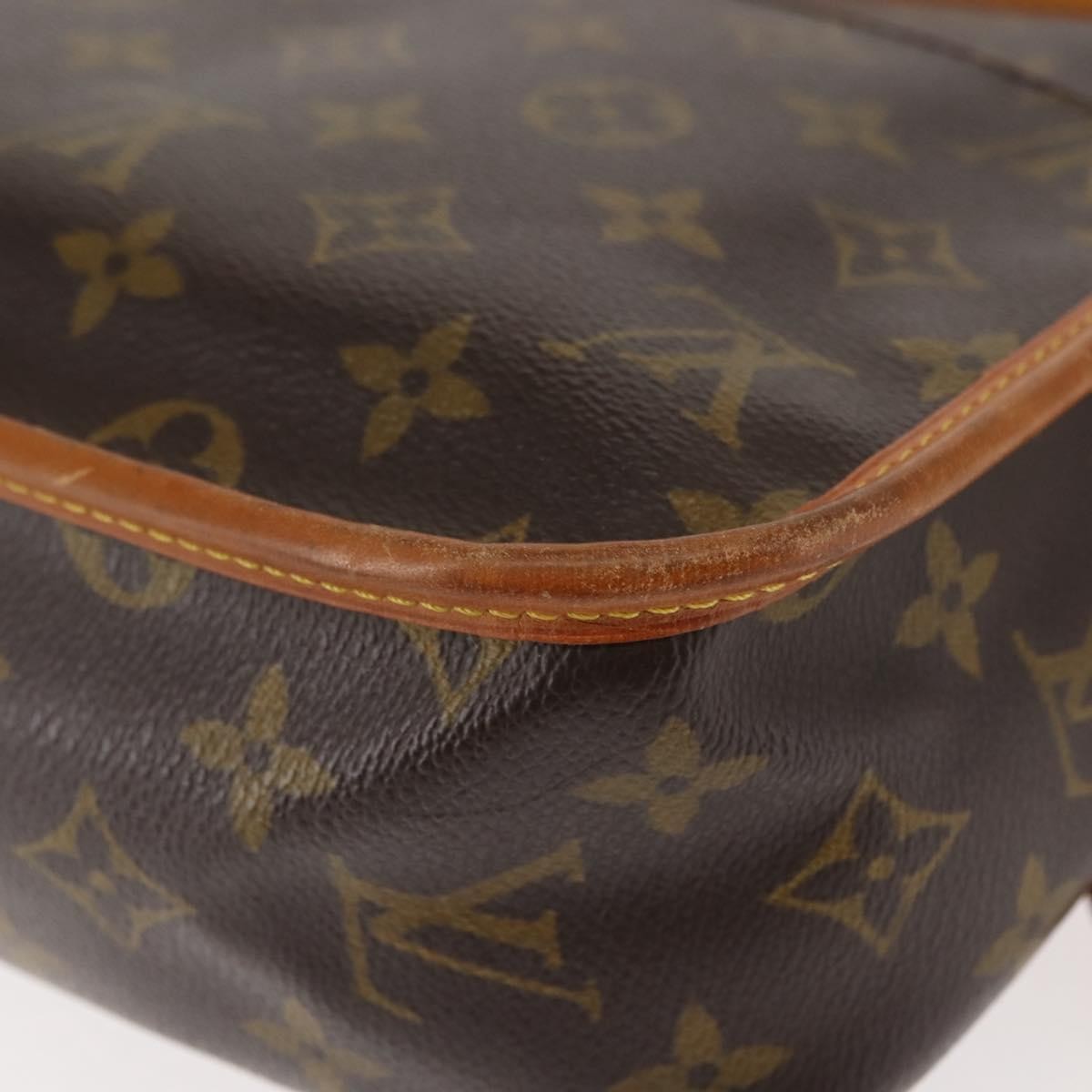 Louis Vuitton Sac Gibeciere Messenger Bag Monogram Canvas Brown Canvas Bag