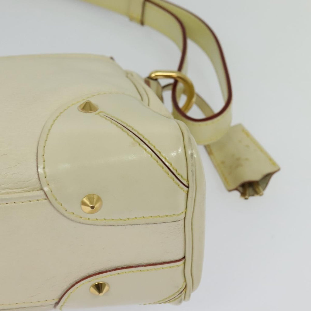 Louis Vuitton Suhali L'essentiel Handbag Leather White Leather Shoulder Bag