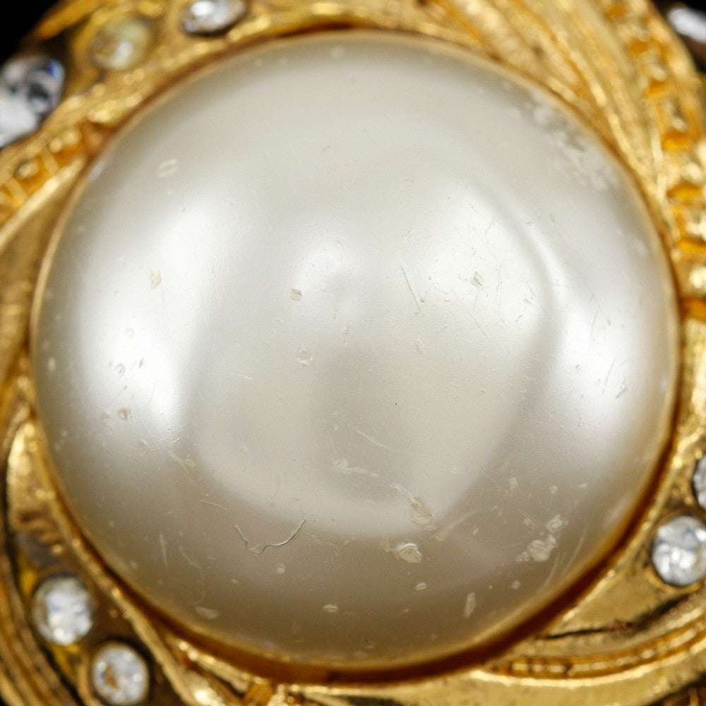 Chanel Vintage Round Clip-On Earrings Metal With Faux Pearl Gold Gold_Plated Earrings Jewelry