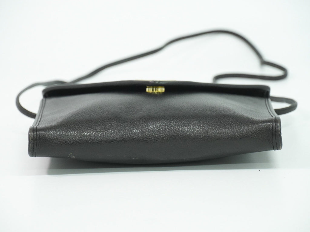 Saint Laurent Vintage Shoulder Bag Leather Black Leather Shoulder Bag Bag (Pre-Owned)