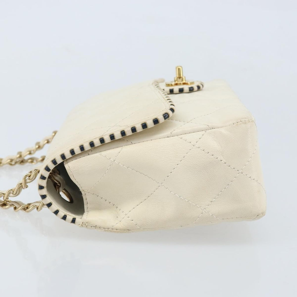 Chanel Vintage Punched Edge Classic Single Flap Bag Quilted Lambskin White Leather Shoulder Bag Bag