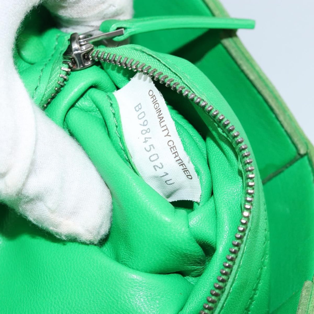 Bottega Veneta Cassette Crossbody Bag Maxi Intrecciato Leather Green Leather Bag