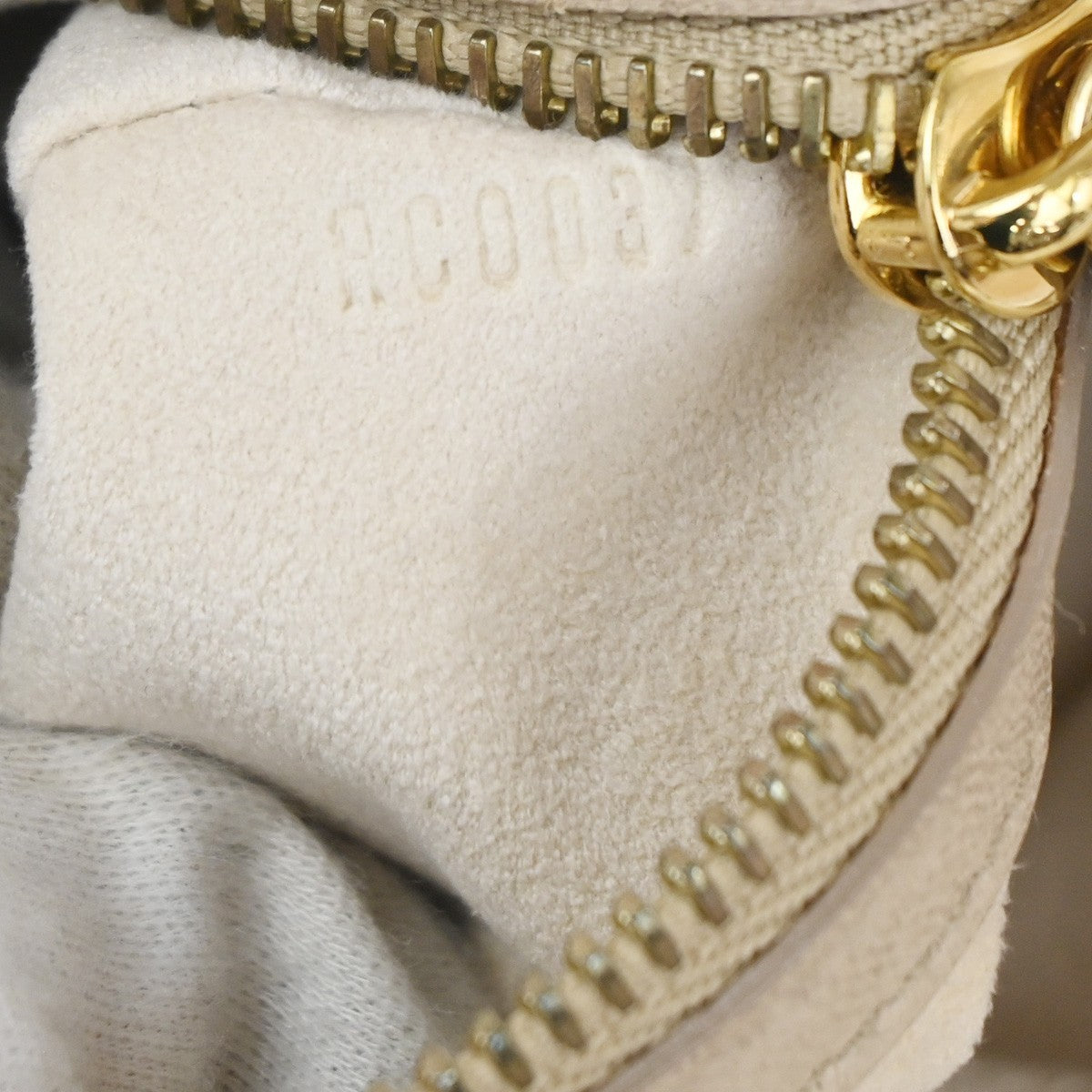 Louis Vuitton Olympe Stratus Handbag Limited Edition Monogram Lambskin Beige Leather Shoulder Bag