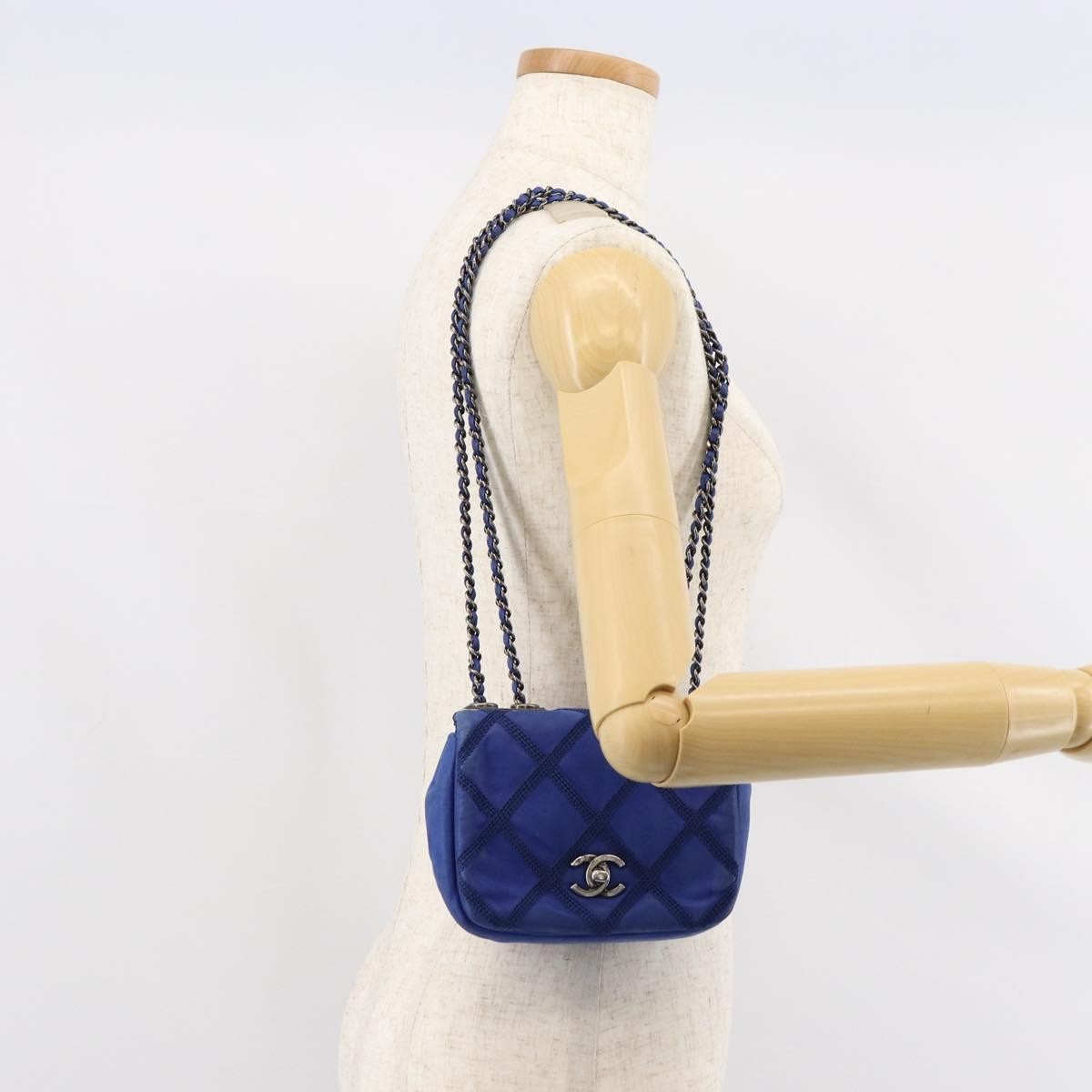 Chanel Diamond Stitch Chain Flap Bag Quilted Iridescent Calfskin Blue Leather Shoulder Bag Bag