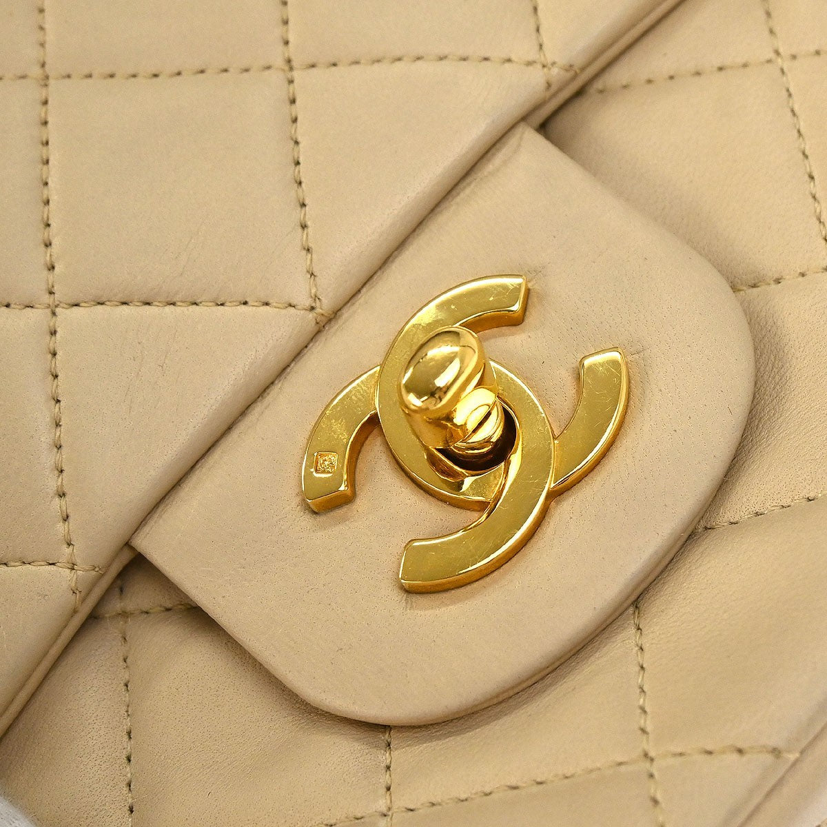 Chanel Vintage Classic Double Flap Bag Quilted Lambskin Beige Leather Shoulder Bag Bag